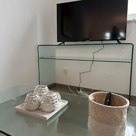 Neuve 1 Ou 2 Personnes شقة مونس